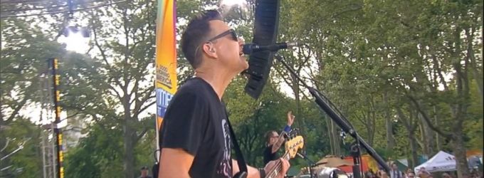 VIDEO: Blink-182 Performs 'Feeling This' & More on GMA Summer Concert Series Video