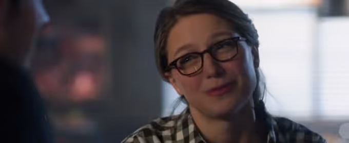 VIDEO: Sneak Peek - Midseason Premieres of SUPERGIRL, ARROW & THE FLASH on The CW Video