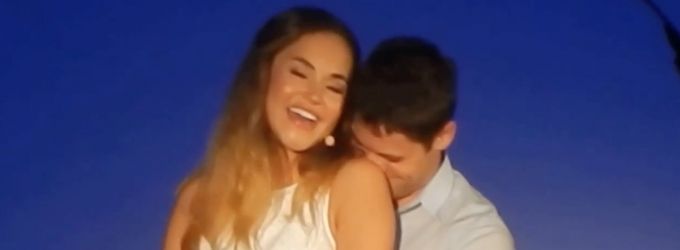 STAGE TUBE: Watch Solea Pfeiffer & Jeremy Jordan in WEST SIDE STORY at the Hollywood… Video