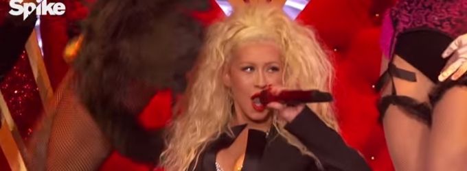 VIDEO: Sneak Peek - Hayden Panettiere & Christina Aguilera Perform 'Lady Marmalade'… Video