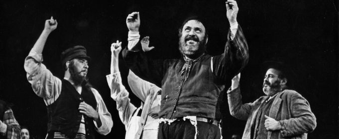 On This Day: 1976 - FIDDLER ON THE ROOF is Revived on Broadway for 167 Performances Video