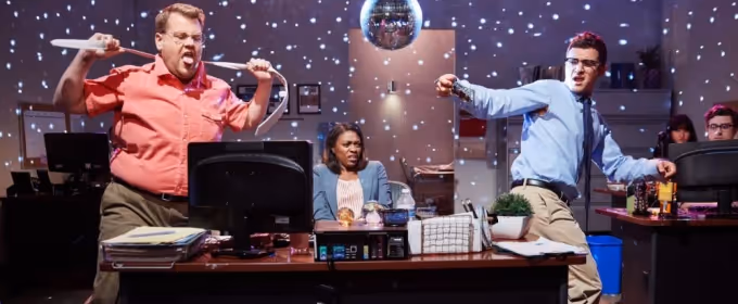 VIDEO: 'IT' Guys James Corden & Orlando Bloom Turn On Computers with Sultry Dance… Video
