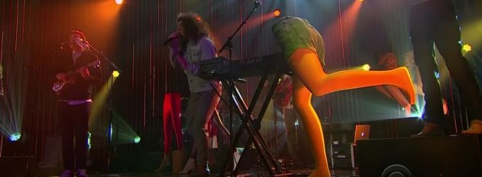 VIDEO: JR JR Perform Hit Song 'Gone' on LATE LATE SHOW Video