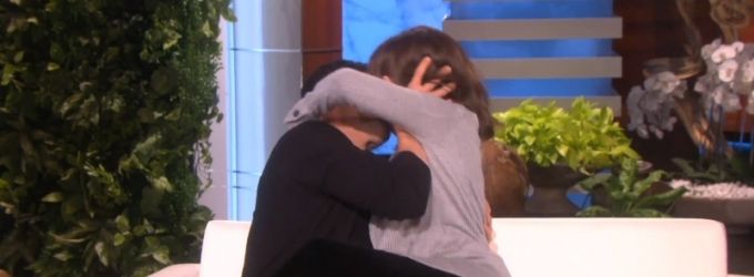 VIDEO: Sally Field & Max Greenfield Make Out During Game of ELLEN's 'Heads Up!' Video