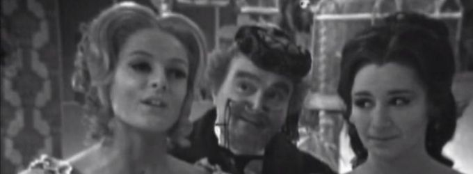 VIDEO: Watch 'Lost' Footage of Dame Maggie Smith in Early Production of MUCH ADO… Video