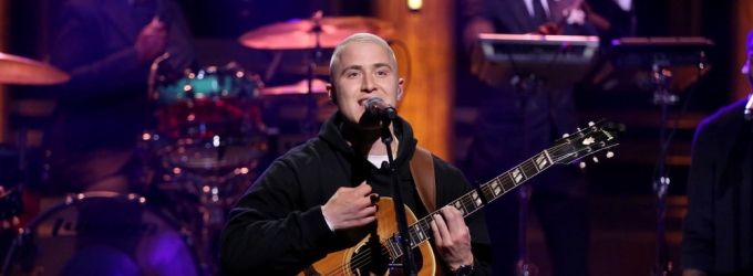 VIDEO: Mike Posner Performs 'I Took a Pill in Ibiza' on TONIGHT SHOW Video