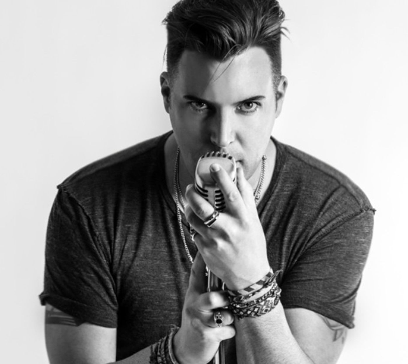 Interview: The 'New' Mr. Las Vegas, Frankie Moreno Talks 'New Las Vegas' & Songwriting Career  Image