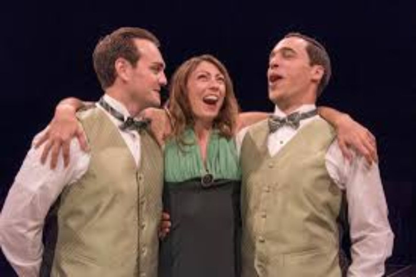 Review: STRONG CAST MAKES FOR SUPERB 'DESIGN FOR LIVING' at IRISH CLASSICAL THEATRE  Image