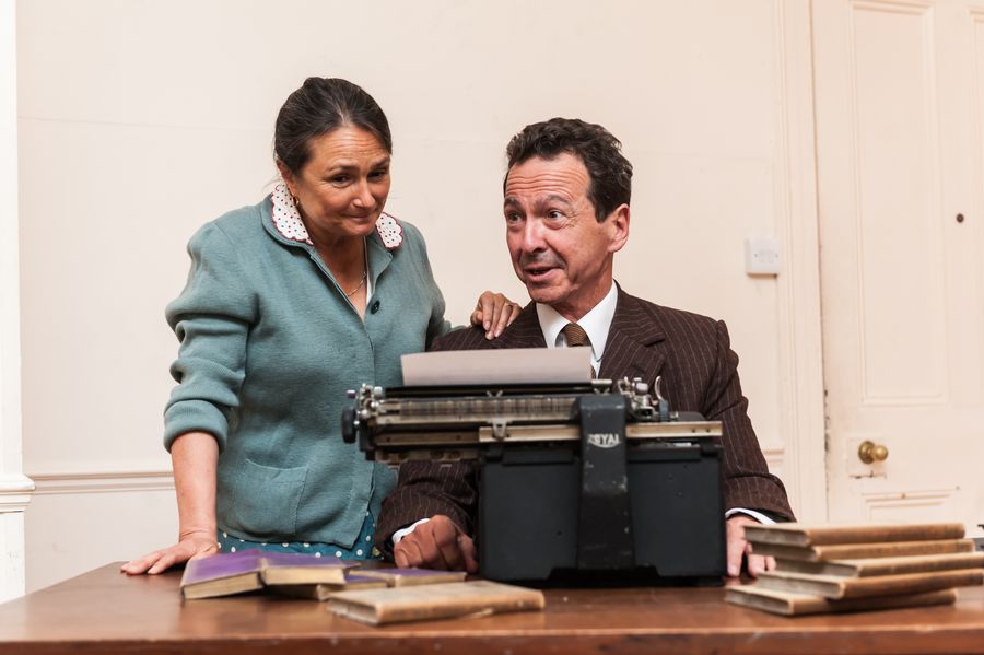 Review: MR GILLIE, Finborough Theatre Image