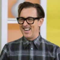 VIDEO: Alan Cumming Talks New Book, BATTLE OF THE SEXES & More Video