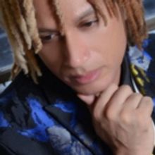 Shefik Wins 3 dotCOMM Awards for His Syndicated Radio Show