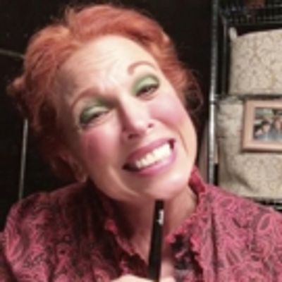Photo Flash: Mrs. Lovett Shares SWEENEY TODD Skills You Can Safely Try at Home and More Saturday Intermission Pics!