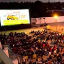 Thousands Attend Rooftop Cinema Series in Pasadena