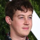 Tony Winner Alex Sharp Signs on for DIRTY ROTTEN SCOUNDRELS Remake