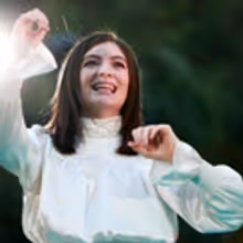 Lorde Performs at iHeartRadio Secret Sessions By AT&T at the Houdini Estate in Los…