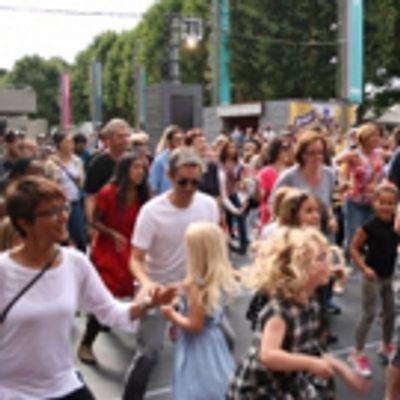 BWW Review: WOMAD TAKEOVER, National Theatre River Stage Festival