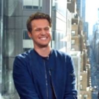 VIDEO: Jonathan Groff Sang FROZEN, HAMILTON During Filming of New Netflix Series Video
