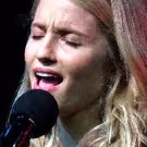 BWW Review: A Restrained Dianna Agron Explores a New Era in Her Cafe Carlyle Debut