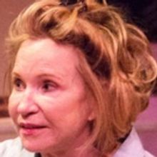 BWW Review: THE CAKE - A Well-Executed, Tasty, Bittersweet Baked Food for Savoring Th