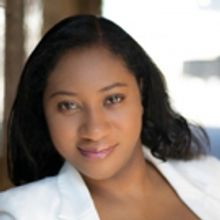 Writers Avenue Opens New Season at The Courtyard in Hoxton