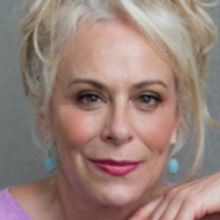 Jane Kaczmarek Stage Managing Her Future With Open & Always Entertaining Communicatio