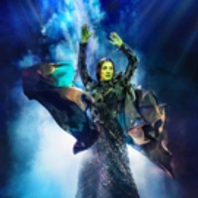 Photo Flash: First Look at New West End Cast of WICKED