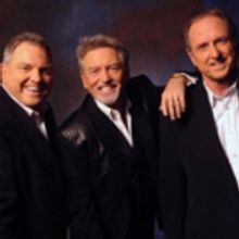 Larry Gatlin & the Gatlin Brothers Announce Hurricane Harvey Benefit