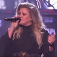 VIDEO: Kelly Clarkson Performs 'Love So Soft' on AMERICA'S GOT TALENT Finale Video