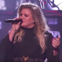 VIDEO: Kelly Clarkson Performs 'Love So Soft' on AMERICA'S GOT TALENT Finale