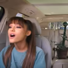 VIDEO: Ariana Grande & Seth MacFarlane Perform LITTLE SHOP OF HORRORS Classic on…
