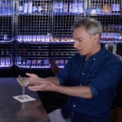 TV Exclusive: BROADWAY BARTENDER Pours a Drink with THE GOVERNMENT INSPECTOR's Arnie Burton