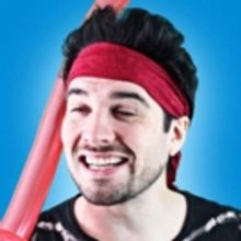 EDINBURGH 2017 - BWW Review: #JOLLYBOAT: WHY DO NERDS SUDDENLY APPEAR?, Subway