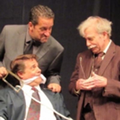 BWW Review: Mirthful Murder and Mayhem Take Center Stage in Granite's ARSENIC AND OLD LACE