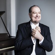 Classical Pianist Garrick Ohlsson Inspires OCSA Students During Master Class