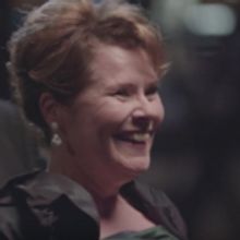 VIDEO: Imelda Staunton & More Get Ready for National Theatre's FOLLIES