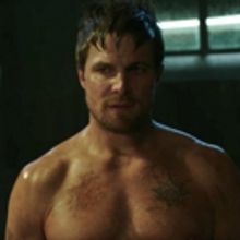 VIDEO: ARROW Drops Casting Bombshell At Comic Con Panel