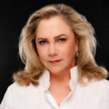 Kathleen Turner to Make Cabaret Debut at Philadelphia Theatre Company