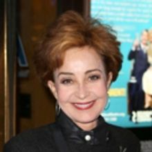 Broadway Alum Annie Potts Signs On to CBS's YOUNG SHELDON