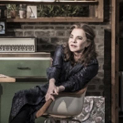 Photo Flash: First Look at Stockard Channing and the Cast of APOLOGIA at Trafalgar Studios