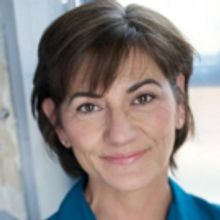 Janet Ulrich Brooks Crowned Queen for Chicago Premiere of THE AUDIENCE, Begining…