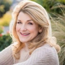 Victoria Clark Will Replace Julie White in Encores! Off-Center's ASSASSINS