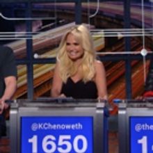 VIDEO: Kristin Chenoweth Sounds Off on Bad Theatre Costumes on @Midnight