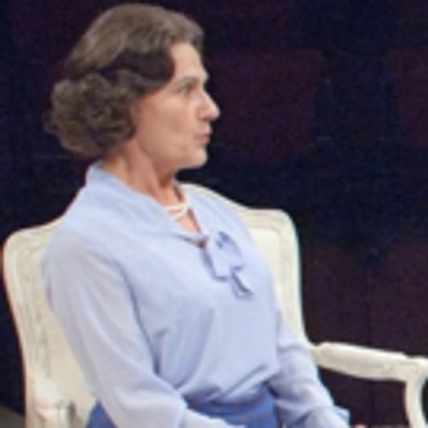 VIDEO: Behind The Scenes of THE AUDIENCE at TimeLine Theatre - Chicago Theater Video