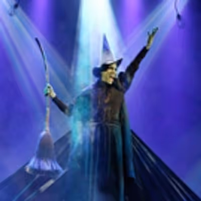 BWW Review: WICKED Enchants Crowds at the Aronoff Center in Cincinnati