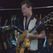 Harry Styles Talks Music, One Direction & More on CBS SUNDAY MORNING, 10/15