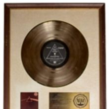 Pink Floyd's RIAA Gold Record for 'The Dark Side of the Moon' to be Auctioned