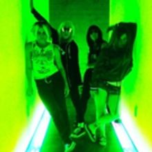 L7 to Release Two New Singles this Fall on Don Giovanni Records