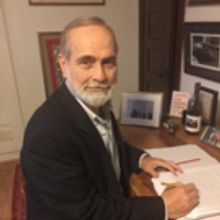 Writers in the Loft Welcomes NYT Bestseller Nicholas Reynolds