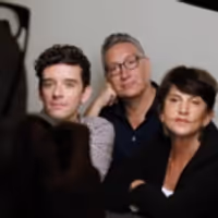 TV: Michael Urie & Company Pose for TORCH SONG Photo Shoot! Video