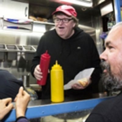 Photo Flash: Michael Moore Treats THE TERMS OF MY SURRENDER Audience to Free Hot Dogs